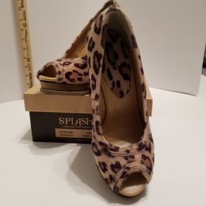 Fun leopard high wedges size 7 1/2